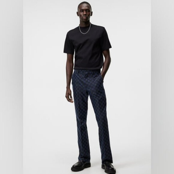 NWT J. Lindeberg | Ace Mock Neck T-shirt in Black - Picture 11 of 14